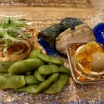 Sukiyabashi Kokaido - 季節のおばんざい３種（モツ明太、白レバームース、湯がき茶豆など）