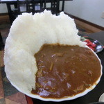 食事処山根 - カレー・・・通称ダムカレーと言われているが、険しい山に見える・・(￣▽￣;)