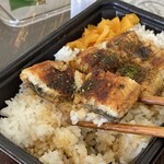 Ichibaku Shokuhin - うなぎ弁当 1,000円
                        210701 14:03