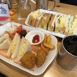 Komeda Coffee Ten Shinmita Ekimae Ten - 