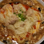 恩福 - 酸辣ワンタン麺