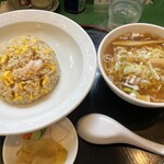 花だん - チャーハン＋ハーフラーメン 950円