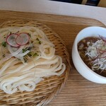 Taiko Udon - 牛肉とごぼうのつけうどん