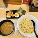 えび豚骨拉麺 春樹 - 