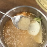 すずめ - 冷麺のダシ氷が絶品！