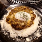 焼肉マルゴ - 神田キーマカレー、温卵トッピング：1,300円