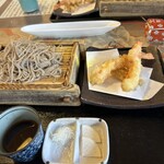 自家製粉 十割そばじろう - 料理写真: