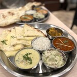 BOMBAY SIZZLERS - 