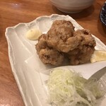 Akihabara Kushigin 3 Goten - カリカリじゅわーな唐揚げ(ง •̀_•́)ง