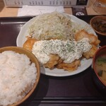 中野もつ焼き酒場 てけてけ - チキン南蛮定食