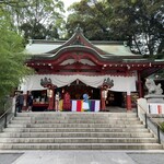 Izu Taro Rasuka Atami Ten - 來宮神社（きのみやじんじゃ）へ行きました。サンビーチから歩いて行きましたが、長い上り坂が続き、とっても大変でした。