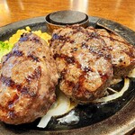 トマト＆オニオン - 牛肉100%!! 弾丸ハンバーグ キング