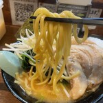 濃厚豚骨ラーメン 濱虎家 - ネギチャーシュー麺（1350円）