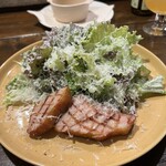 Osteria Legare - シーザーサラダ、ローストのベーコンのコンビが最高！