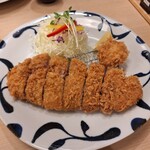 Tonkatsu Kawashima Gorou - 特上ロースかつセットホタテ１個トッピング（特上ロースかつ、ホタテフライ、サラダ）