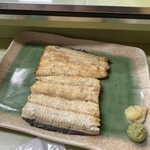 鯉とうなぎのまるます家 - うなぎの白焼き