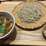 Ishi Usu Biki Ni Hachi Soba Soba Shiki Chunichi Biru Ten - 匠味豚となめこのつけ汁そば