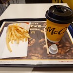 McDonald's Meguro Fudomae Ten - マックフライポテト(S)、プレミアムローストコーヒー(M)