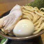 次念序 - 国産小麦粉全粒粉使用の麺