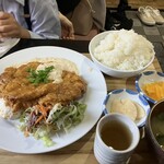 tori neue - チキン南蛮定食 ごはん中