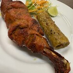 Indian Nepali Restaurant NAMASTE KITCHEN - タンドリーチキン、シークカバブ