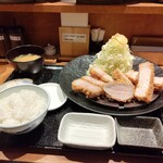 Tonkatsu KATSU Hana - 左から胆沢養豚SPF、伊勢美稲豚、白姫ポーク