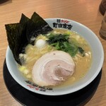 町田商店 - 醤油とんこつ　