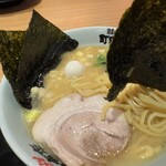 町田商店 - 醤油とんこつ　海苔