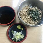 そばうどん 立ち喰い雑賀屋 - ざるそば　¥400-