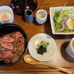 湯の岳庵 - ビフテキ丼