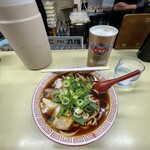 中華そば 麺屋7.5Hz - 漆黒のスープ＆株式会社榮大號さんの太麺＆太ねぎ＆ぱっさりチャーシュー＆よく仕込まれたメンマ＆テーブルコショーの組み合わせが最高です！