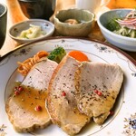 Tyrol no Mura - 「低温調理のやわらかローストポーク」平日・土曜日限定の期間限定