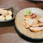 Izakaya Ikkyu Ueno Okacho Ten - 豚トロとうずら