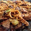 亀山 - 料理写真:名物みそ焼きうどん入り