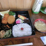 Kato - 本日のお弁当（日替わり）750円。コーヒー付。2014年7月。