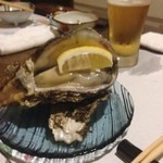 Izakaya Fukuro - 生牡蠣。