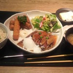 Otofu Ichiba Omamezo - 豆腐ハンバーグランチ