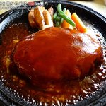 シャレー - 料理写真:チーズハンバーグ