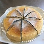 kuu.cafe - 料理写真:手作り濃厚 ベイクドチーズケーキ   1個370円