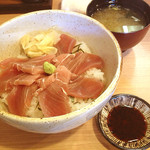 居酒屋 にしまる - マグロ丼