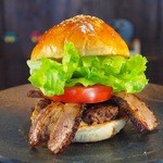 ToTo la Bebe Hamburger - ととらべべハンバーガーを魅力を全て注ぎ込んだ「スペシャルバーガー」