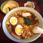 Shinano Ya - ゆで卵ラーメン