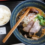 Nihonzaka Parking Area (Nobori) - 焦がし味噌ラーメン（820円）‥サービスライスは普通盛り