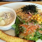 アズベリーパーク - ランチプレート（今日のパスタは、たらこじゃこ）