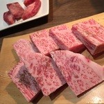 大蔵 - 上ロースだったと思います。とろとろでジューシー♡肉厚ヤバい！私は塩で食べました^ ^