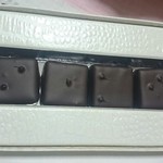 Chocolatier EauRouge - オーソドックスなショコラの詰め合わせの様です￥1,650