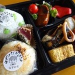 おむすびころりん - おむすび弁当 これで620円でした