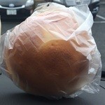 Asaka Bakery Sayama Ten - UFOクリーム入り