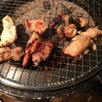 Sumibi Yakiniku Ajiwai Houdai En - 今回は相席です。