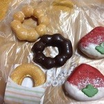 mister Donut Hofu Shoppu - ポン・デ。リング、ドーナツいちご、ワッフ